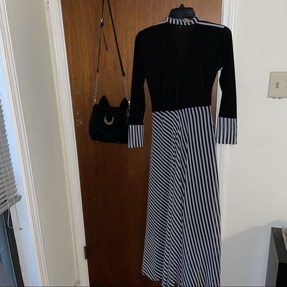 Goth Wednesday stripe maxi black - Picture 6 of 8